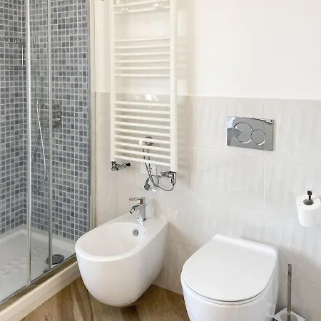 Apartment Rainbow Maison SantʼAgata sui Due Golfi