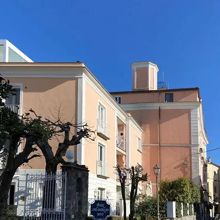 Rainbow Maison Sant'Agata sui due Golfi